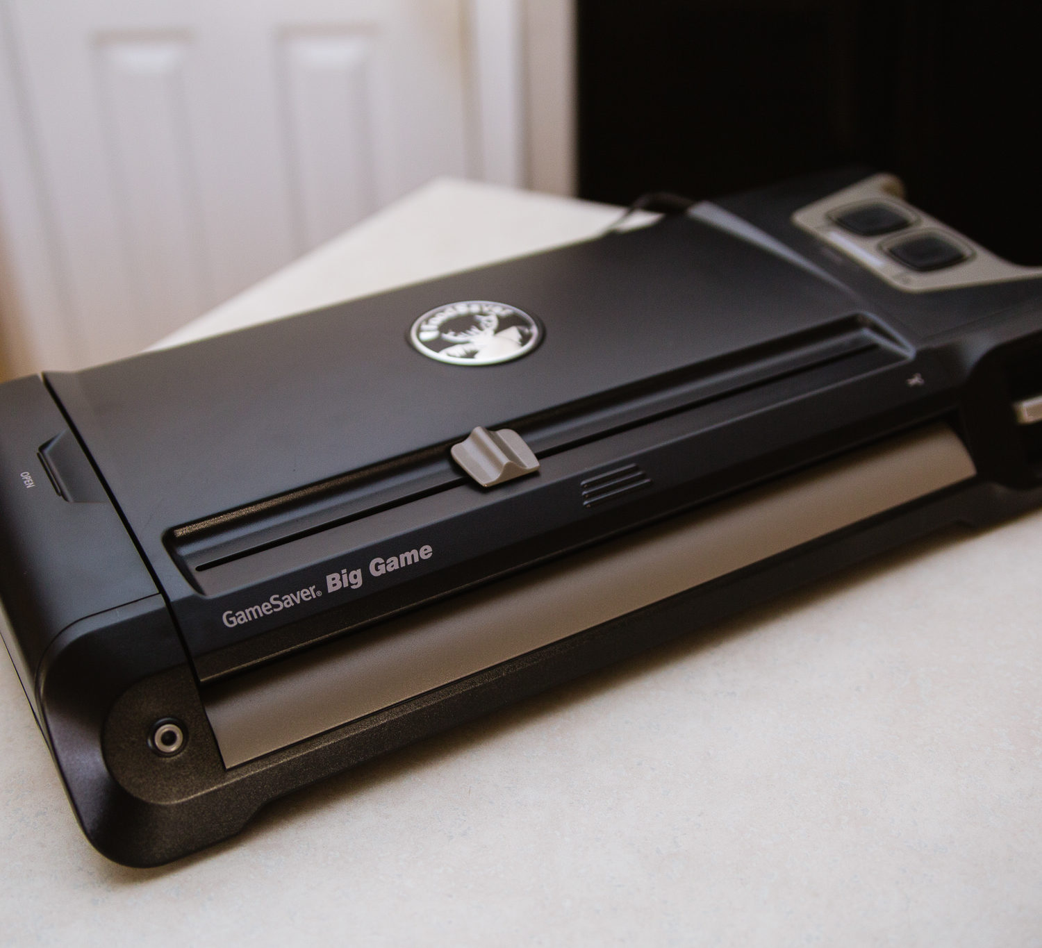 FoodSaver GameSaver Big Game Vacuum Sealer
