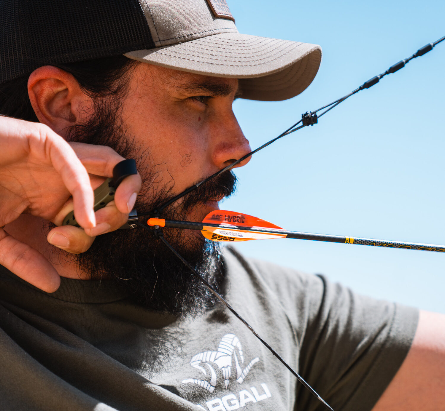 Josh Kirchner using the Evolution Outdoors Ibex hinge release
